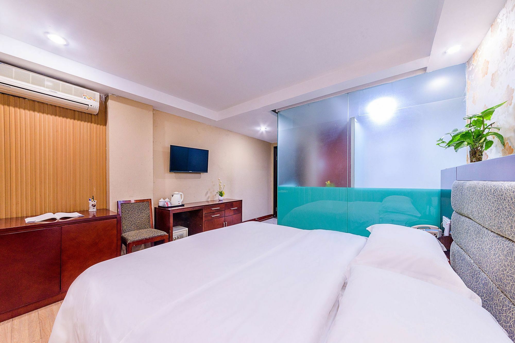 Kaiserdom Hotel -Guangzhou China Plaza Beijing Road Pedestrian Street Branch Kültér fotó
